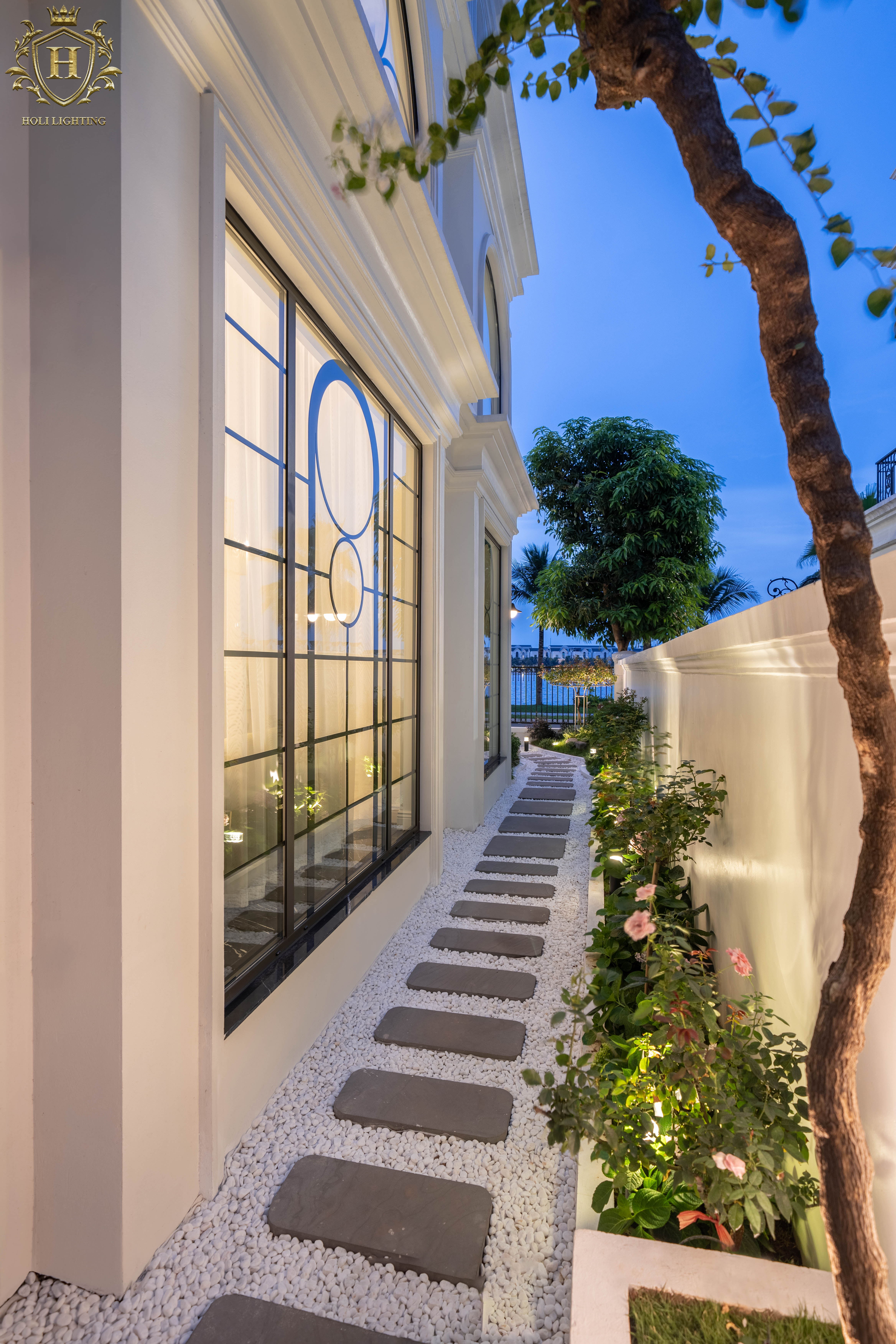 HẠ VŨ VILLA - VƯỜN (1).jpg